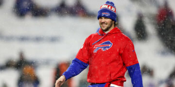 Josh Allen, Bills Hyped as Super Bowl Favorites After Rout vs. 49ers Amid CMC Injury