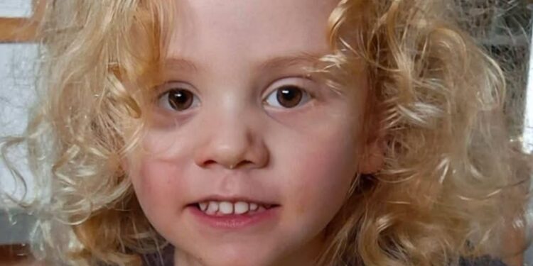 Major search for missing boy, 4, in Australian outback