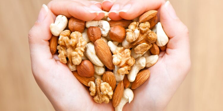 What causes nut allergies? Nutritionist warns of early risks and how parents can reduce them