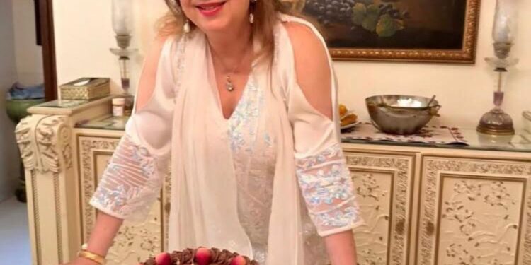 Zarine Khan, Veteran Bollywood Personality and Wife of Sanjay Khan, Passes Away at 81