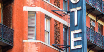 TrivDaily - Chelsea and Man United interested in Premier League midfielder 63 Chelsea and Man United interested in Premier League midfielder