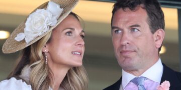 Peter Phillips’ fiancée Harriet Sperling joins the royal ‘inner circle’ on lavish ski trip with Zara and Mike Tindall wearing £425 festive knit