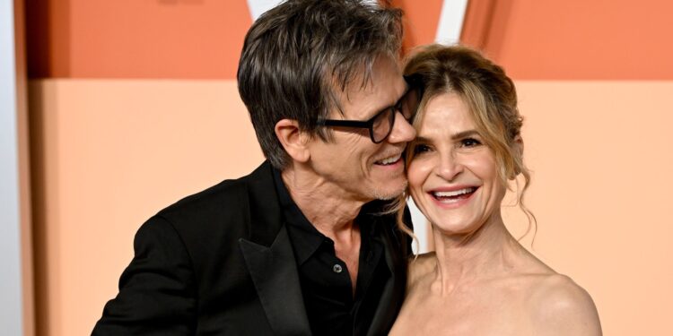TrivDaily - Kevin Bacon posts sweet throwback pic with wife Kyra Sedgwick 58 Kevin Bacon posts sweet throwback pic with wife Kyra Sedgwick