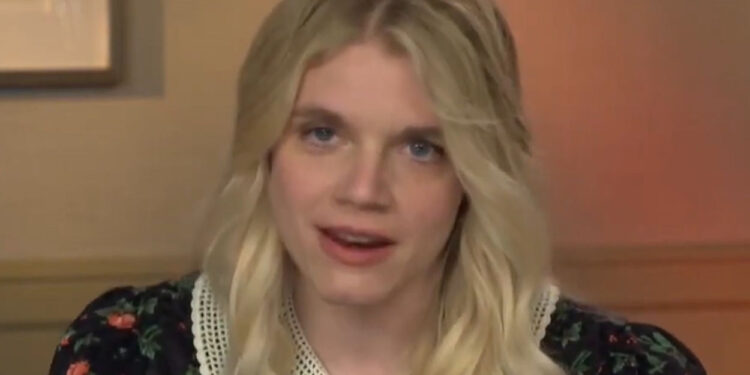 TrivDaily - Who Is Leigh Janiak? Ross Duffer's Wife, Age, Net Worth, and the Breakup Linked to Stranger Things Finale Backlash 58 Who Is Leigh Janiak? Ross Duffer’s Wife, Age, Net Worth, and the Breakup Linked to Stranger Things Finale Backlash