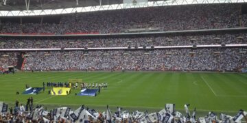 Chelsea and Spurs interested in Bundesliga striker