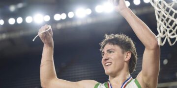 State champs! Richland caps undefeated season, beats Gonzaga Prep for 4A title