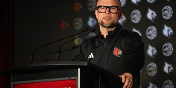 Louisville Cardinals Basketball transfer portal tracker live updates, news on commits, departures from the program