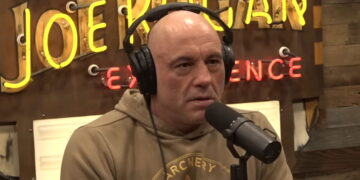 TrivDaily - “I Hate All of It”: Joe Rogan Slams TKO Over UFC Fighter Pay Despite $7.7 Billion Deal 42 “I Hate All of It”: Joe Rogan Slams TKO Over UFC Fighter Pay Despite $7.7 Billion Deal