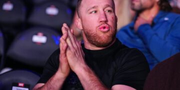 TrivDaily - UFC commentator picks Justin Gaethje to finish Ilia Topuria, says people ruling him out are ‘nuts’ 43 UFC commentator picks Justin Gaethje to finish Ilia Topuria, says people ruling him out are ‘nuts’